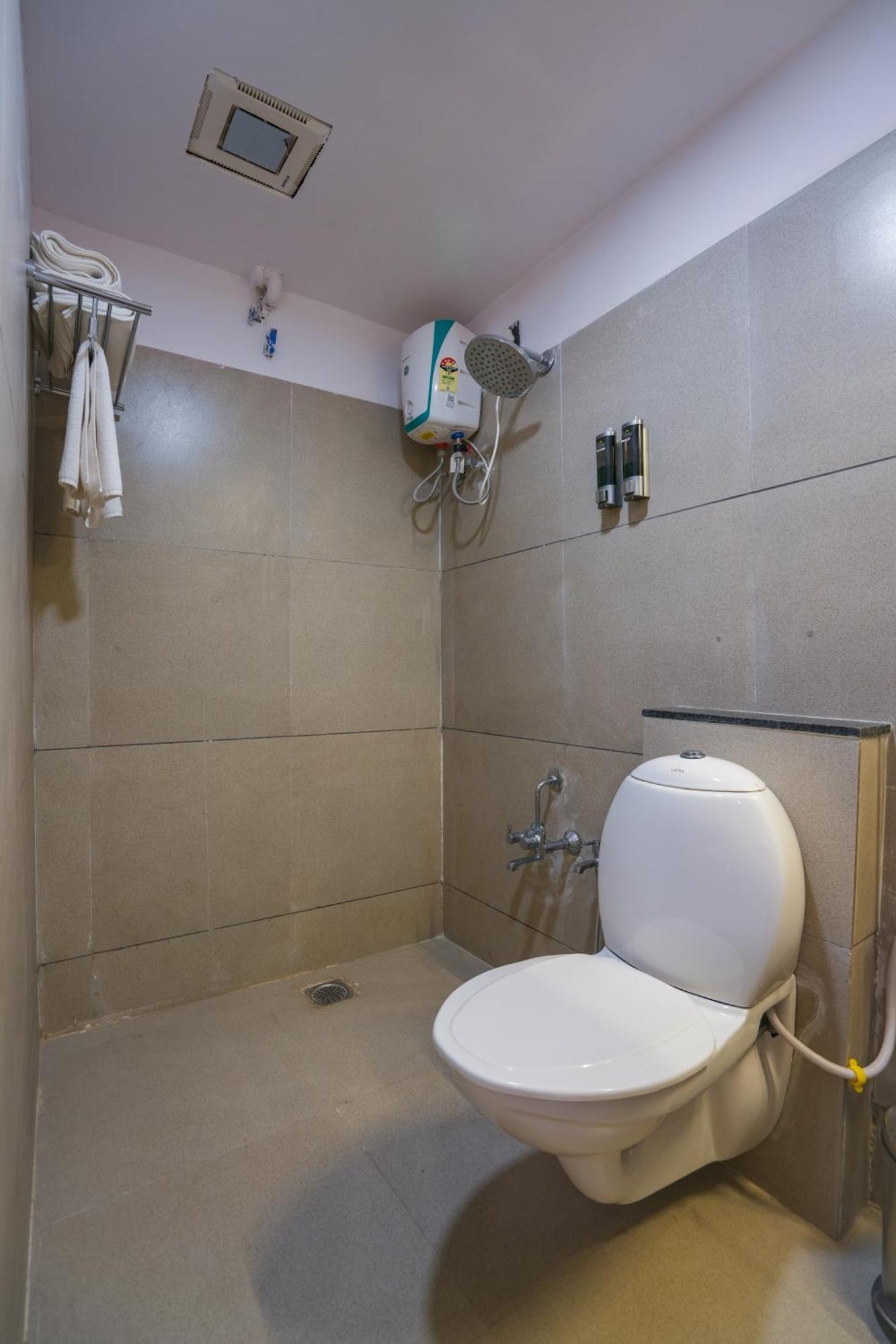 Hotel Downtown Γκαντχιναγκάρ Εξωτερικό φωτογραφία