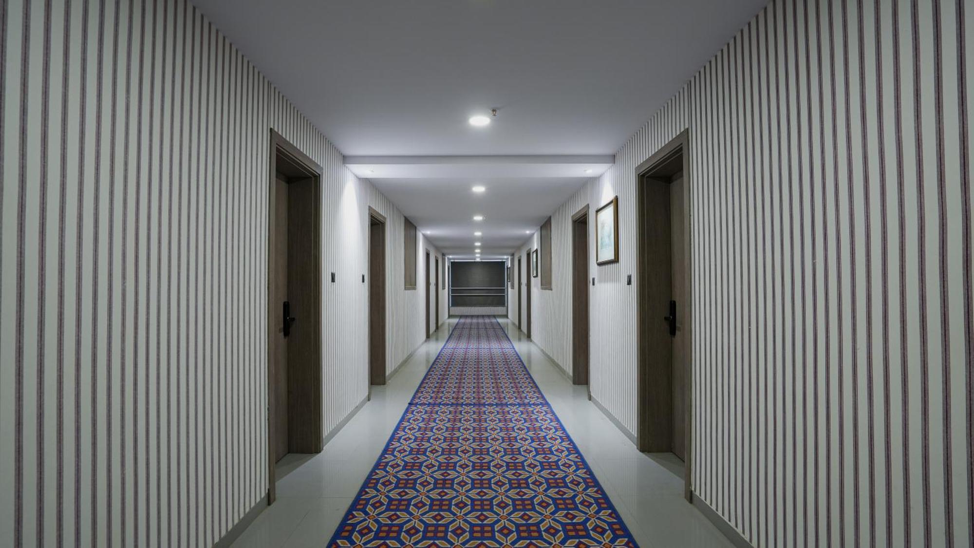 Hotel Downtown Γκαντχιναγκάρ Εξωτερικό φωτογραφία